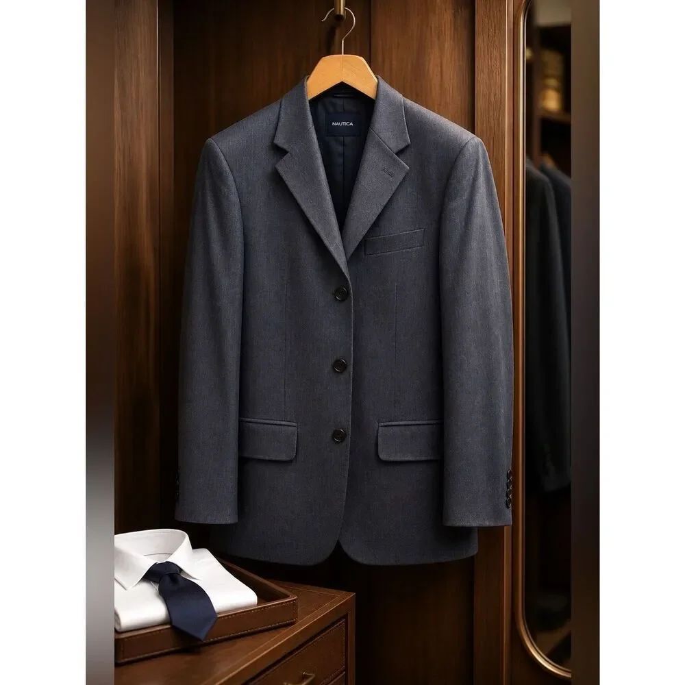 BLUE BLAZER NAUTICA SILK BLEND 3 BUTTON BLAZER SIZE 37S EUC